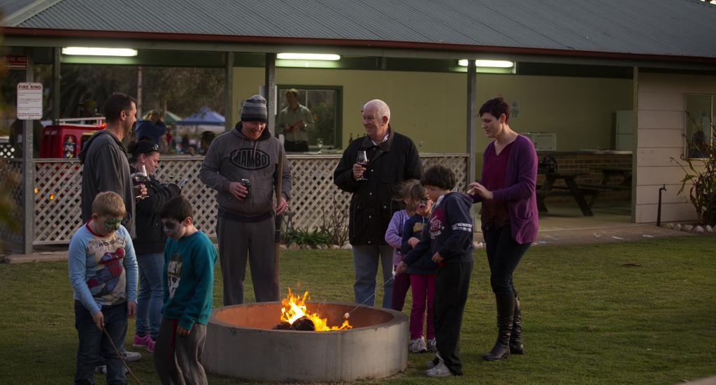 ホテル Big 4 Barossa Tourist Park ヌリオートゥパ エクステリア 写真