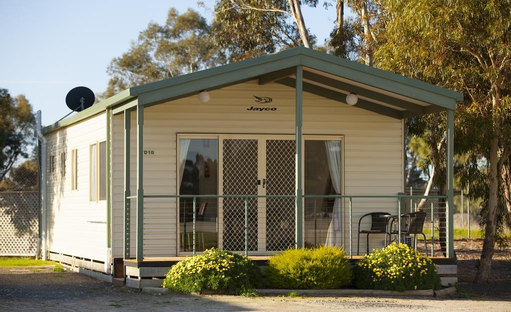 ホテル Big 4 Barossa Tourist Park ヌリオートゥパ エクステリア 写真